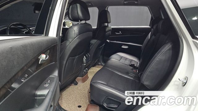 Kia Sorento 2017 — photo 12