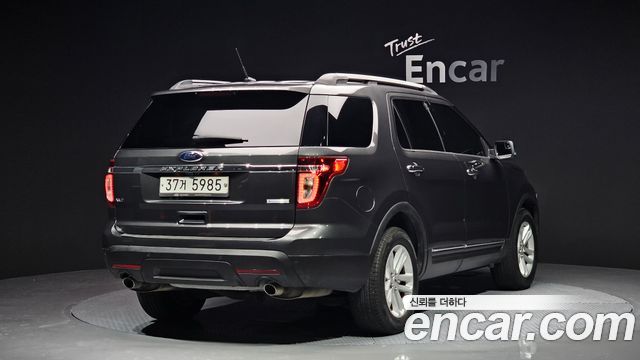 Ford Explorer 2015 — photo 2