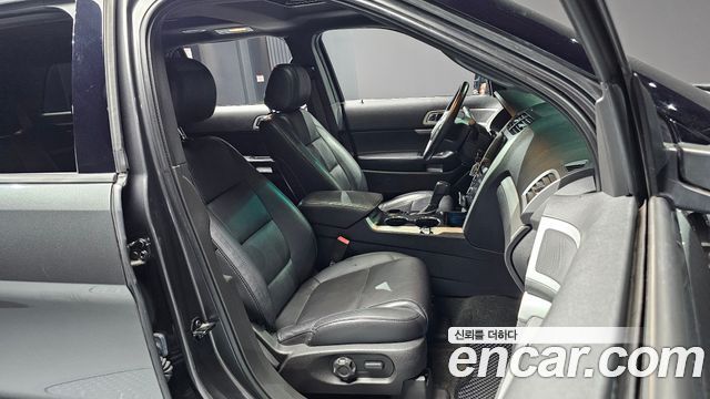 Ford Explorer 2015 — photo 10
