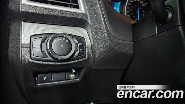 Ford Explorer 2015 — photo 12