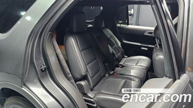 Ford Explorer 2015 — photo 18