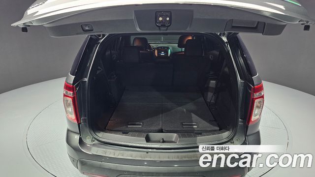 Ford Explorer 2015 — photo 19