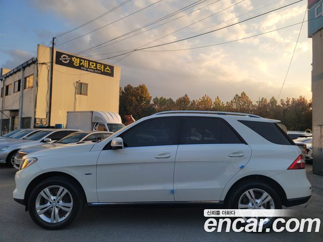 Mercedes-Benz M-class 2012 — photo 8