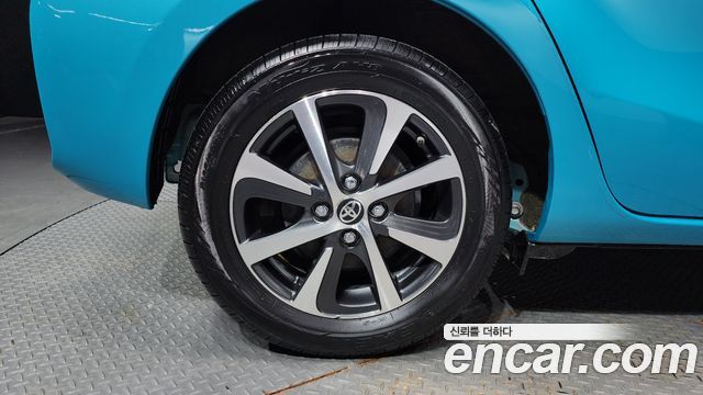 Toyota Prius 2018 — photo 5
