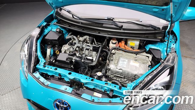 Toyota Prius 2018 — photo 6