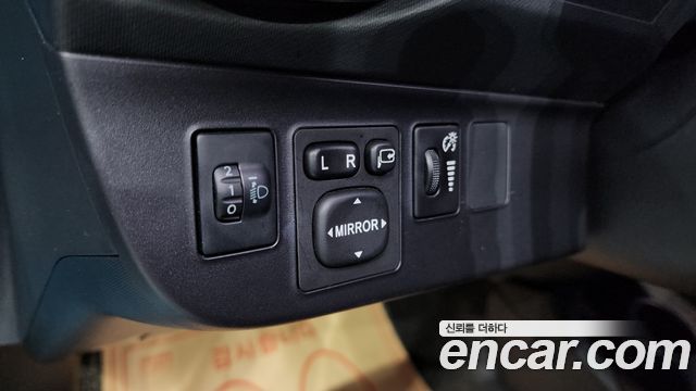 Toyota Prius 2018 — photo 15