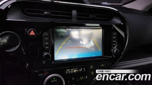 Toyota Prius 2018 — photo 19