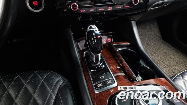Kia K9 2015 — photo 9