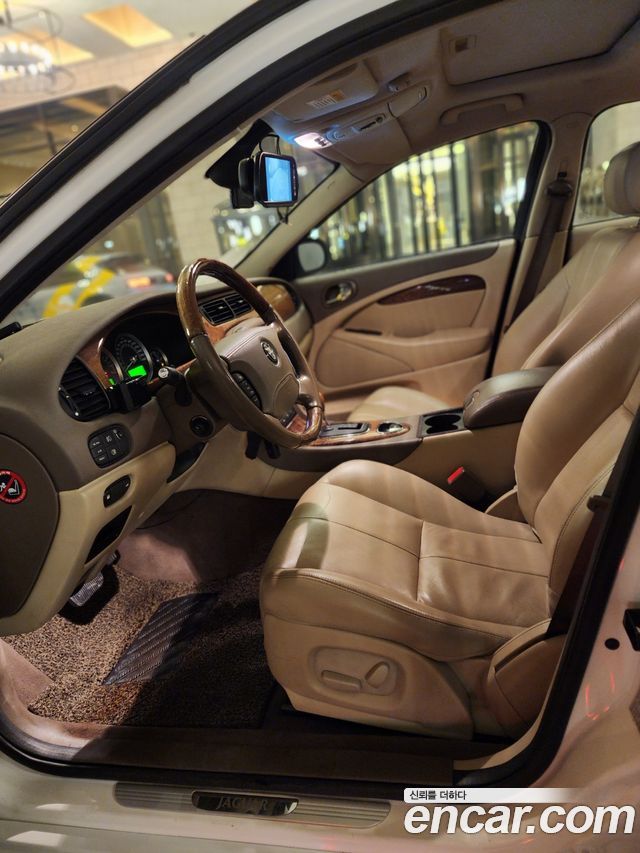 Jaguar S-TYPE 2007 — photo 10
