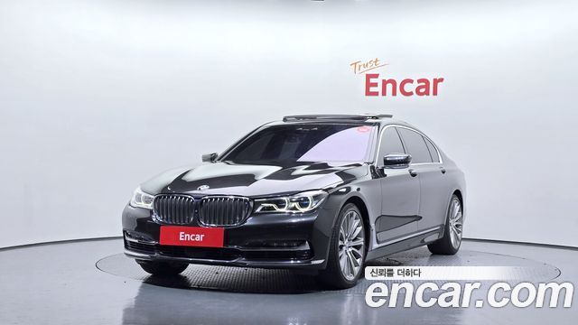 BMW 7-Series 2016 — photo 1