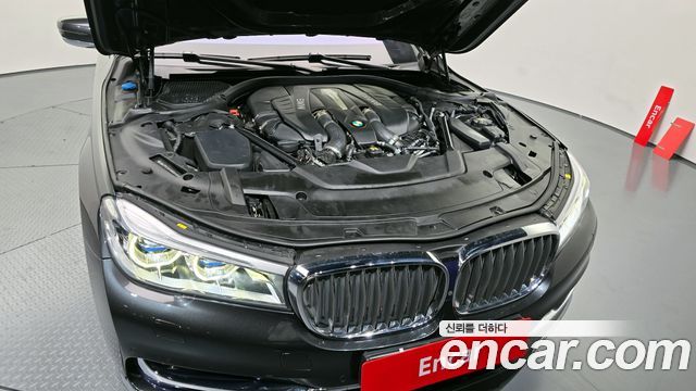 BMW 7-Series 2016 — photo 6