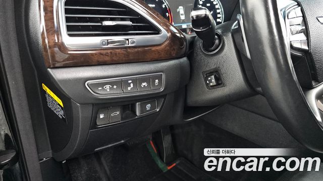 Genesis EQ900 2016 — photo 14
