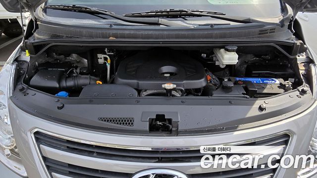 Hyundai Starex 2017 — photo 6