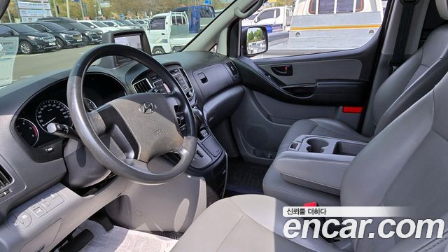 Hyundai Starex 2017 — photo 7