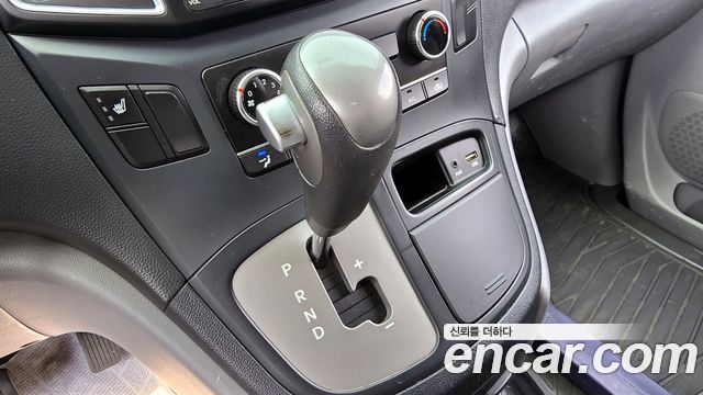 Hyundai Starex 2017 — photo 9