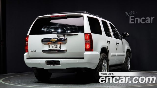Chevrolet Tahoe 2007 — photo 2