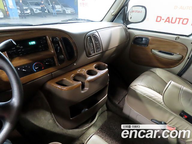 Dodge Ram Van 2002 — photo 11