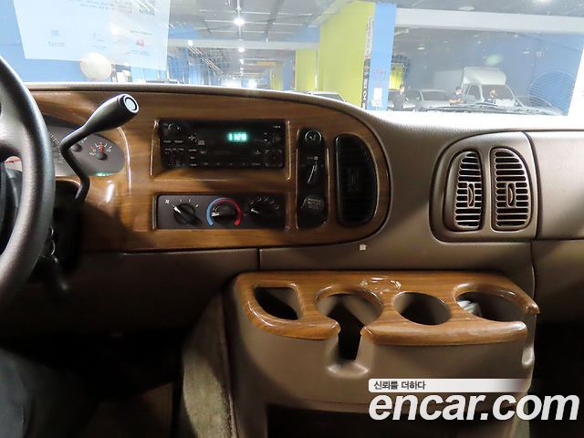Dodge Ram Van 2002 — photo 12