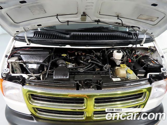 Dodge Ram Van 2002 — photo 18
