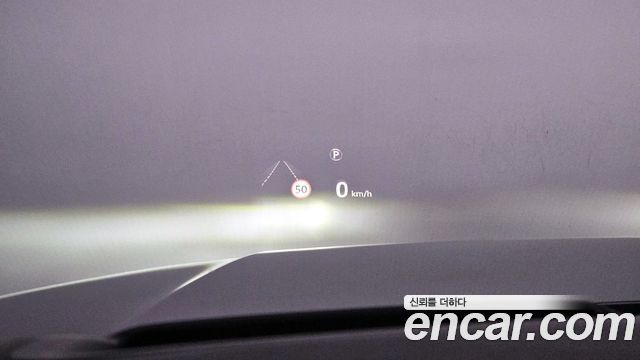 Land Rover Discovery 2019 — photo 18