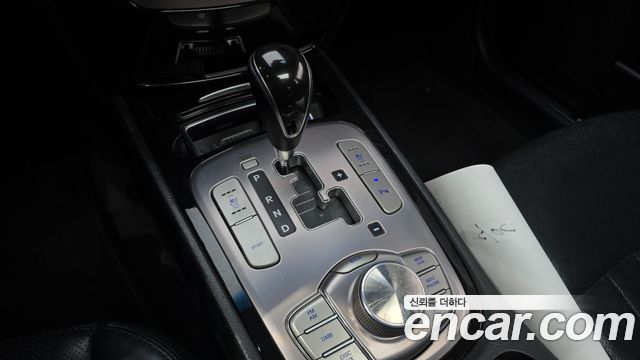 Hyundai Genesis 2012 — photo 9