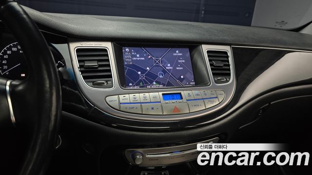 Hyundai Genesis 2012 — photo 14