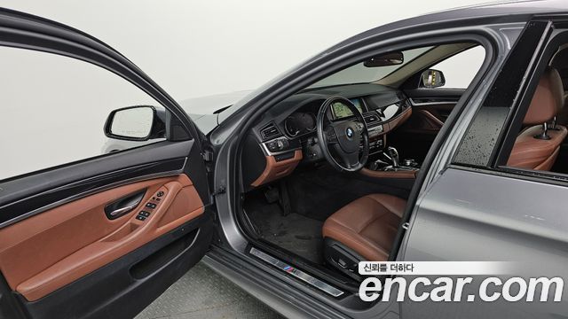 BMW 5-Series 2016 — фото 10