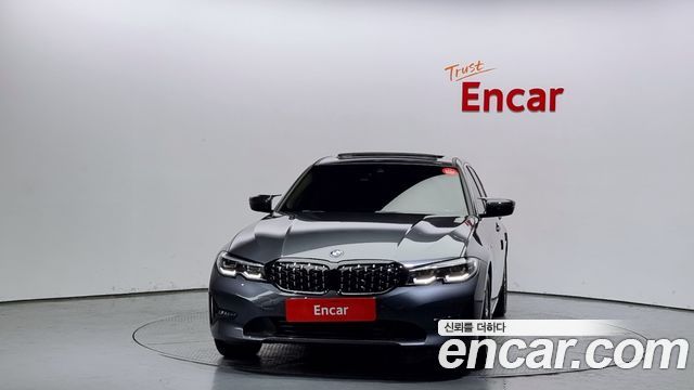 BMW 3-Series 2019 — photo 3