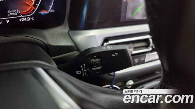 BMW 3-Series 2019 — photo 17