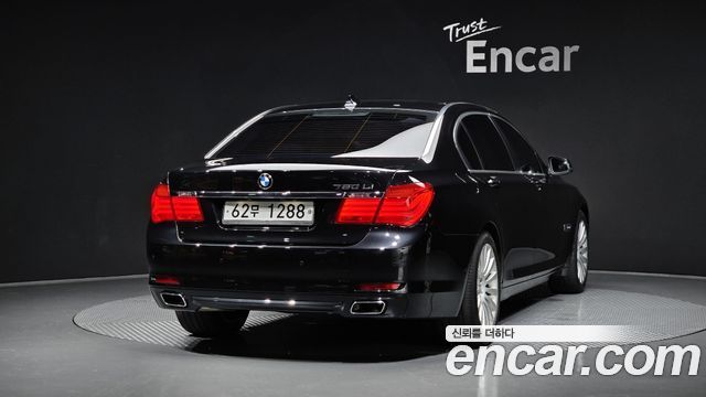 BMW 7-Series 2009 — photo 4