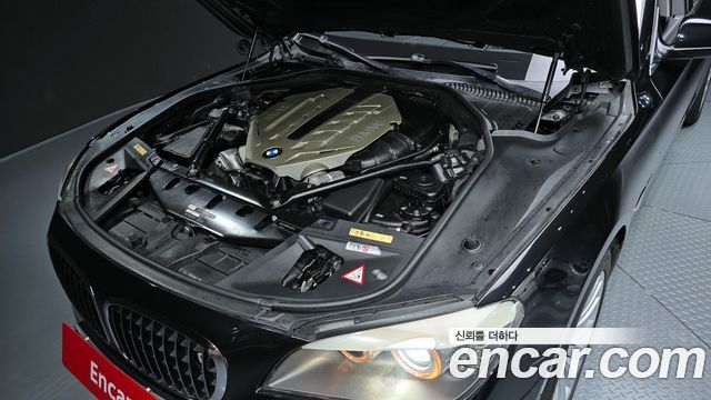 BMW 7-Series 2009 — photo 6