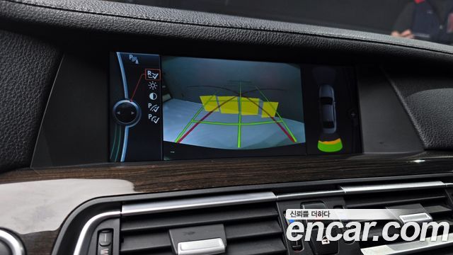 BMW 7-Series 2009 — photo 15