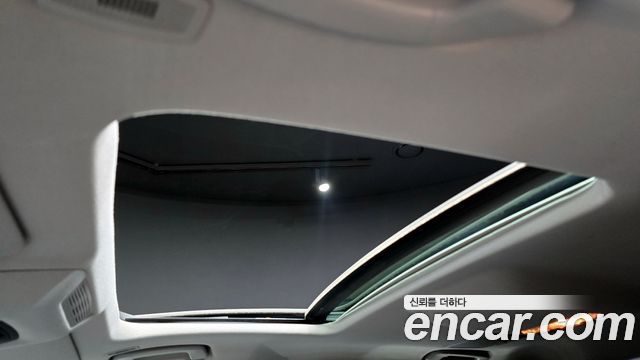 BMW 7-Series 2009 — photo 17