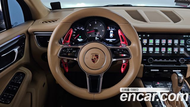 Porsche Macan 2017 — photo 13
