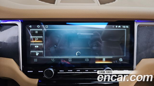 Porsche Macan 2017 — photo 14