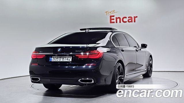 BMW 7-Series 2019 — photo 2