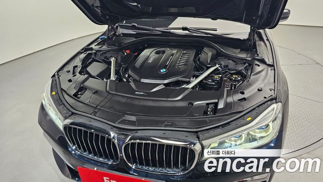 BMW 7-Series 2019 — photo 6