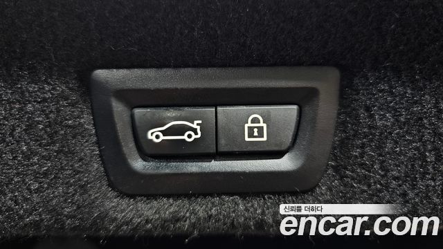 BMW 7-Series 2019 — photo 20