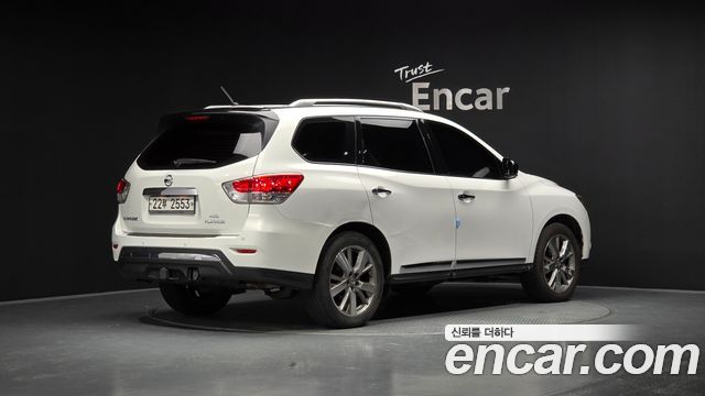 Nissan Pathfinder 2014 — photo 2