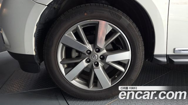 Nissan Pathfinder 2014 — photo 5