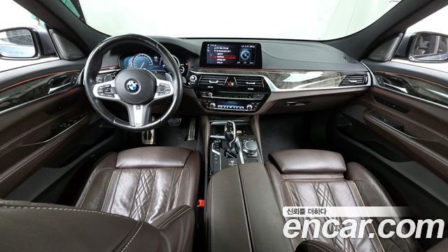 BMW Gran Turismo 2018 — photo 7