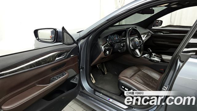 BMW Gran Turismo 2018 — photo 10