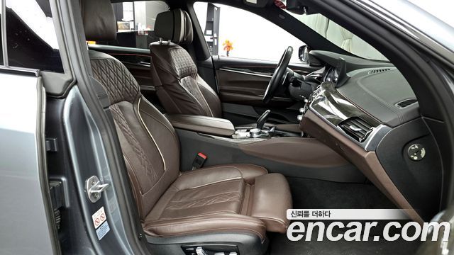 BMW Gran Turismo 2018 — photo 11