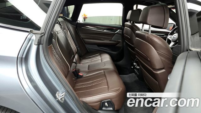 BMW Gran Turismo 2018 — photo 12