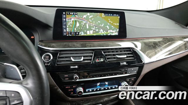 BMW Gran Turismo 2018 — photo 14