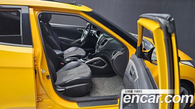 Hyundai Veloster 2012 — photo 17