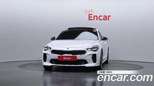 Kia Stinger 2018 — photo 3