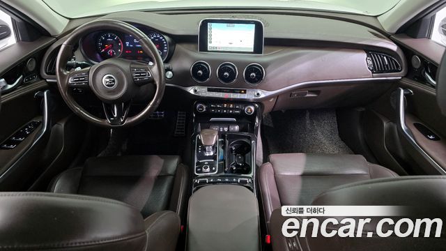 Kia Stinger 2018 — photo 7