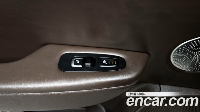 Kia Stinger 2018 — photo 18
