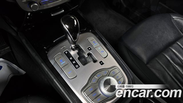 Hyundai Genesis 2013 — photo 9